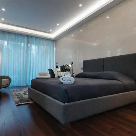 דירה 16 Executive *